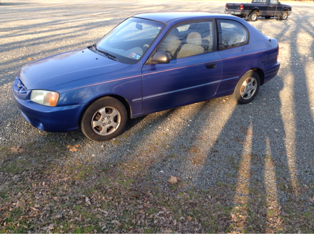 2002 Hyundai Accent XLS