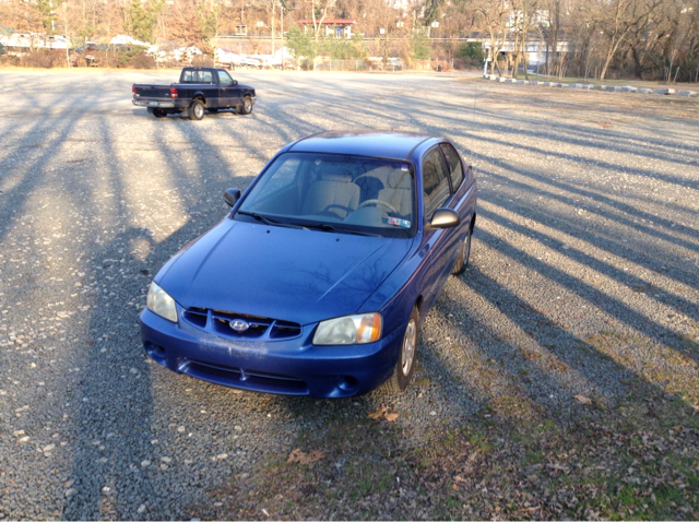 2002 Hyundai Accent XLS