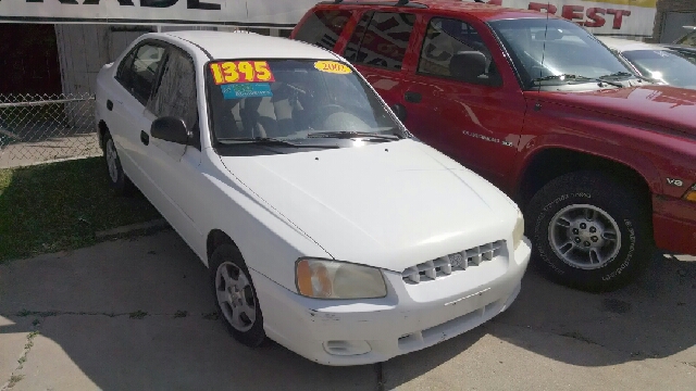 2002 Hyundai Accent S Sedan