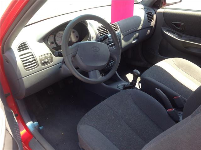 2002 Hyundai Accent XLS