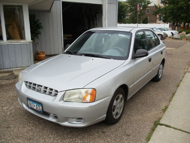 2002 Hyundai Accent S Sedan