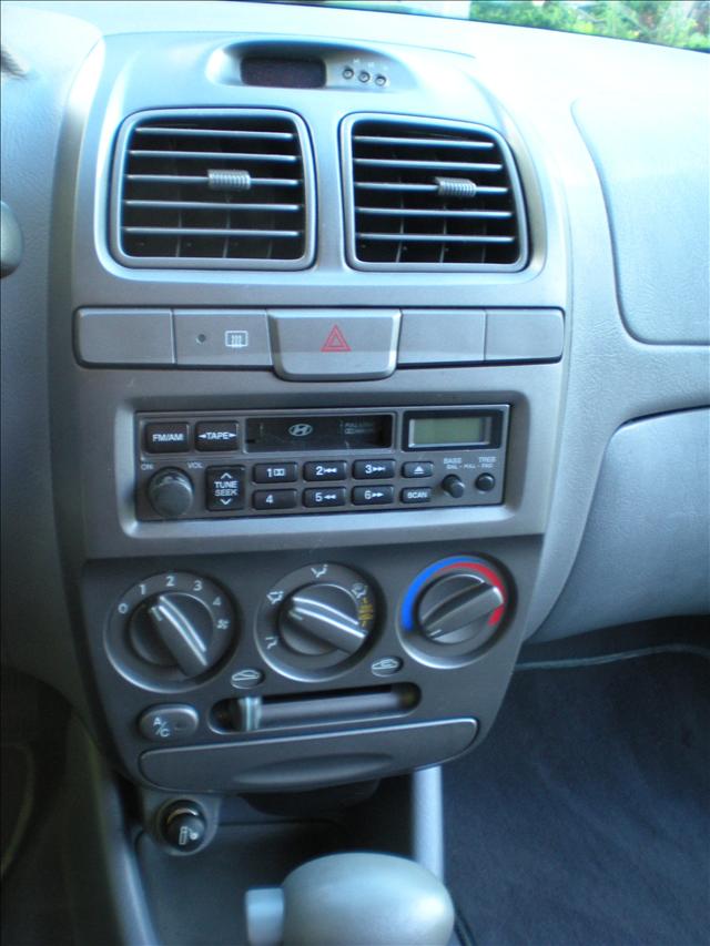 2002 Hyundai Accent Unknown