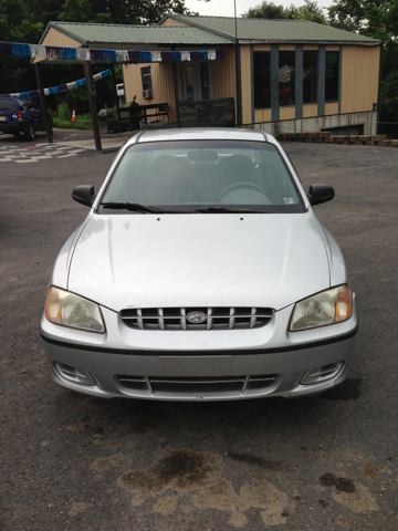 2002 Hyundai Accent S Sedan