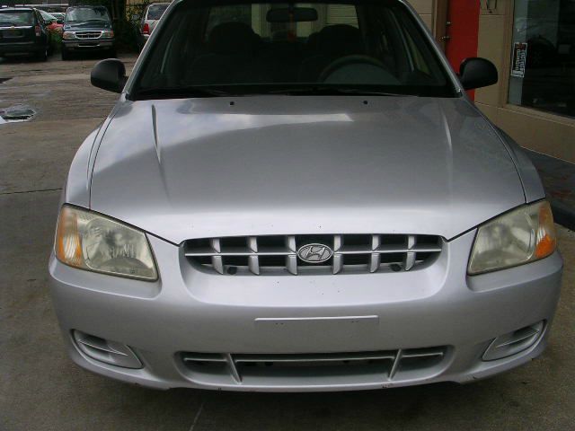 2002 Hyundai Accent S Sedan