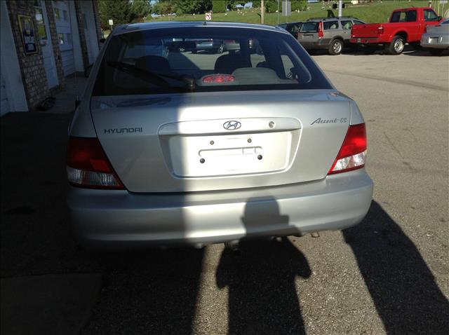 2002 Hyundai Accent XLS