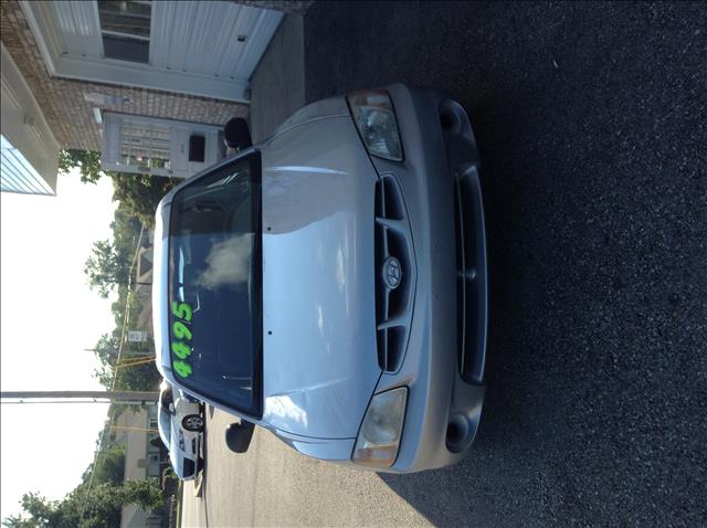 2002 Hyundai Accent XLS