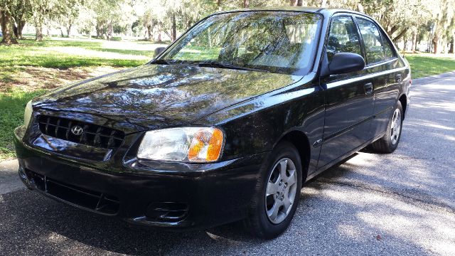 2002 Hyundai Accent S Sedan