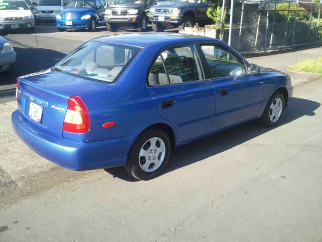 2002 Hyundai Accent S Sedan