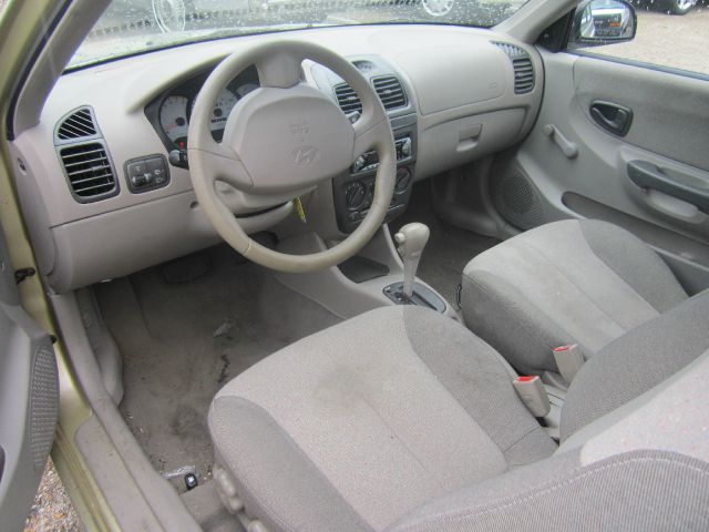 2002 Hyundai Accent XLS