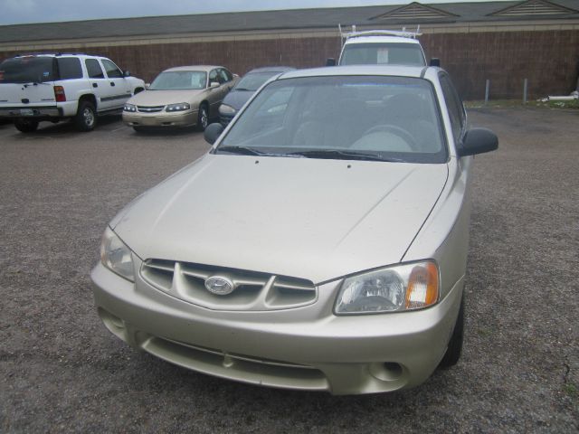 2002 Hyundai Accent XLS