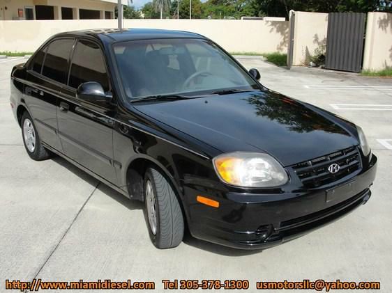 2003 Hyundai Accent Slt,4x4,1-owner,3rd Seat