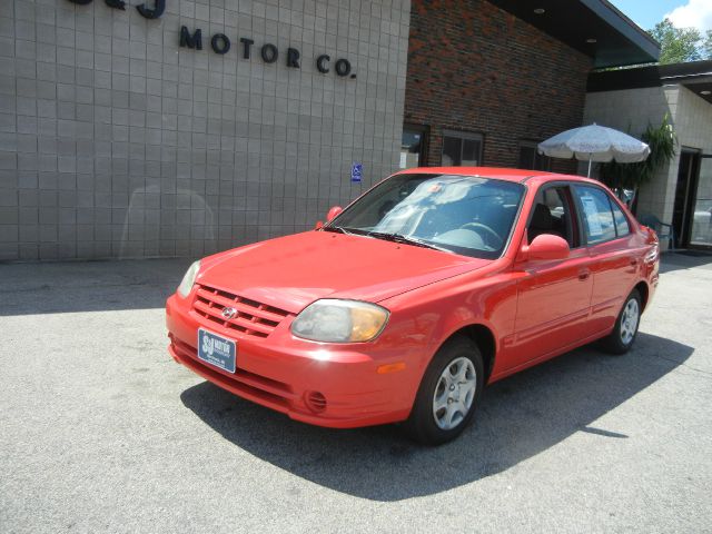 2003 Hyundai Accent Slt,4x4,1-owner,3rd Seat