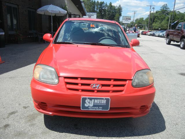 2003 Hyundai Accent Slt,4x4,1-owner,3rd Seat