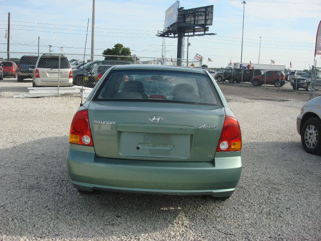 2003 Hyundai Accent Slt,4x4,1-owner,3rd Seat