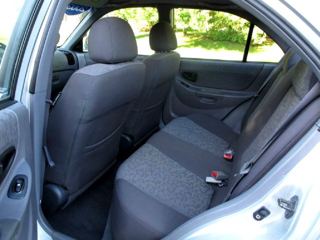 2003 Hyundai Accent Slt,4x4,1-owner,3rd Seat