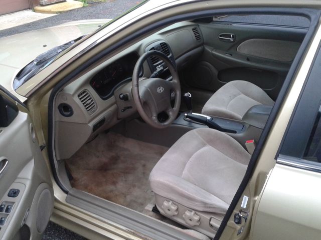 2003 Hyundai Accent Base