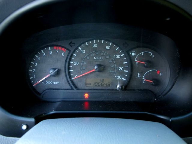 2003 Hyundai Accent Slt,4x4,1-owner,3rd Seat