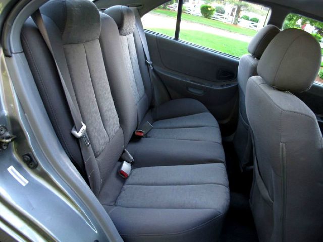 2003 Hyundai Accent Slt,4x4,1-owner,3rd Seat