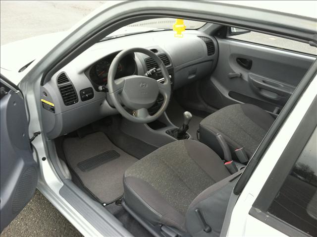 2004 Hyundai Accent Unknown