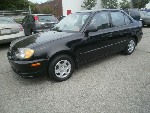 2004 Hyundai Accent Slt,4x4,1-owner,3rd Seat