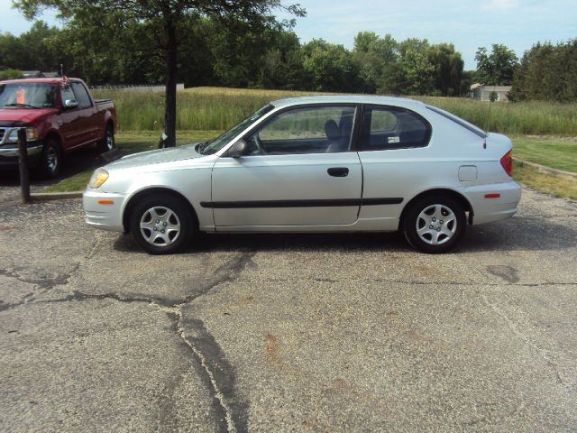 2004 Hyundai Accent LX Coupe 4-spd AT