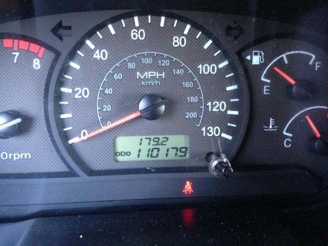 2004 Hyundai Accent 2000 Dodge SLT