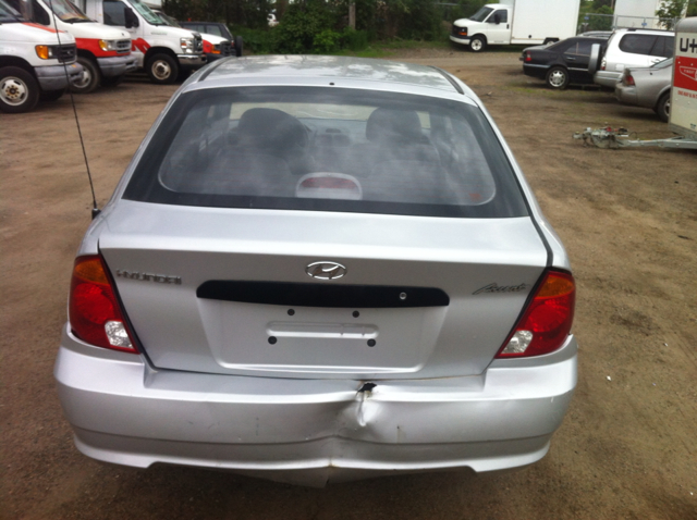 2004 Hyundai Accent LX Coupe 4-spd AT