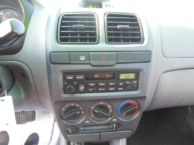 2005 Hyundai Accent ST Sport SLT TRX4 Off Road Laramie