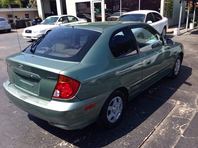 2005 Hyundai Accent LS Flex Fuel 4x4 This Is One Of Our Best Bargains