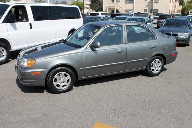 2005 Hyundai Accent FWD 4dr Sport
