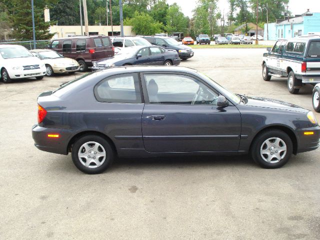 2005 Hyundai Accent S Sedan