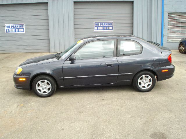 2005 Hyundai Accent S Sedan