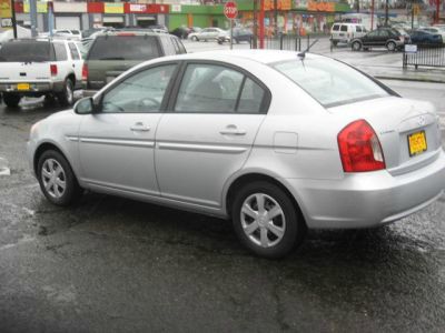 2006 Hyundai Accent FWD 4dr Sport