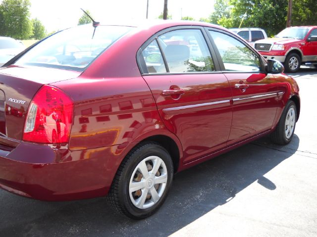2006 Hyundai Accent FWD 4dr Sport