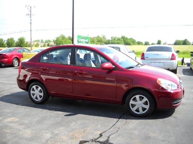 2006 Hyundai Accent FWD 4dr Sport
