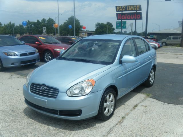 2006 Hyundai Accent FWD 4dr Sport