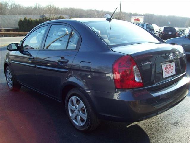 2008 Hyundai Accent FWD 4dr Sport