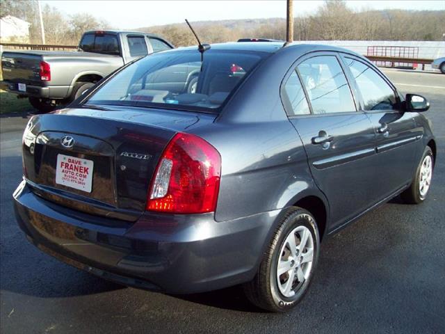 2008 Hyundai Accent FWD 4dr Sport