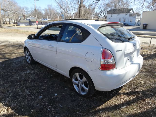 2009 Hyundai Accent LS LOW Milesfactory Warranty Sedan