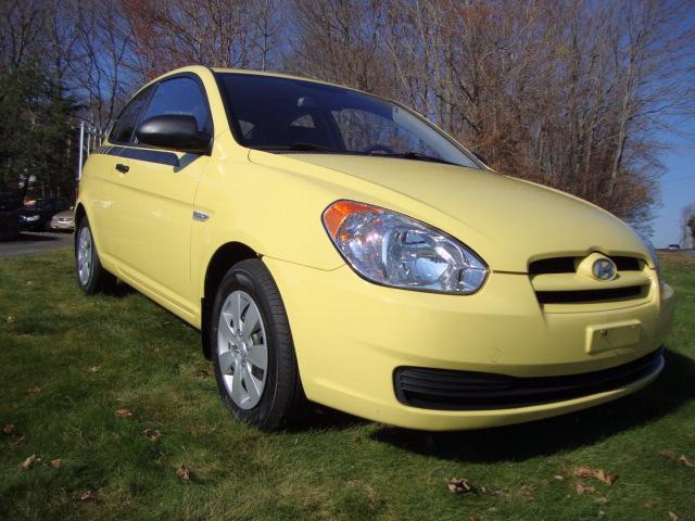 2009 Hyundai Accent XLS