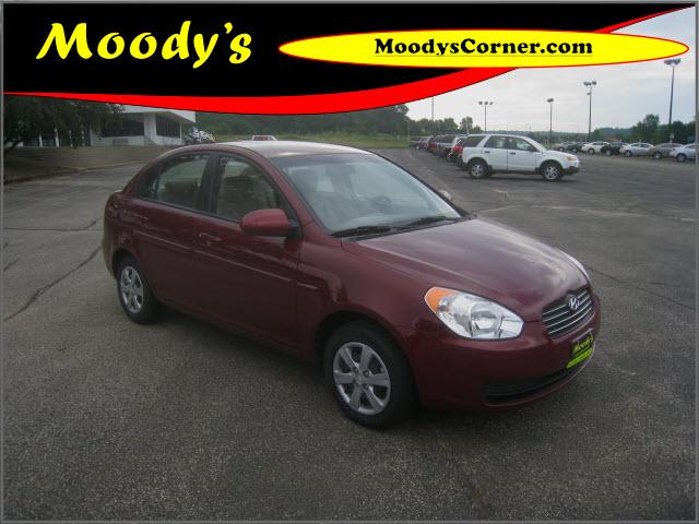 2009 Hyundai Accent XLS Premium Flex Fuel4x2