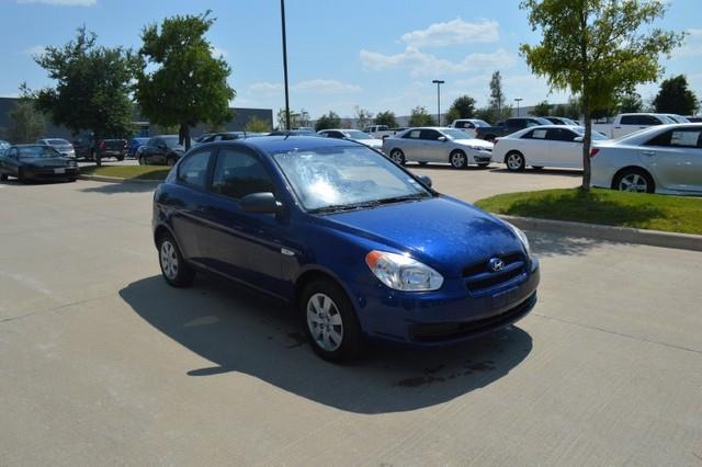 2009 Hyundai Accent XLS