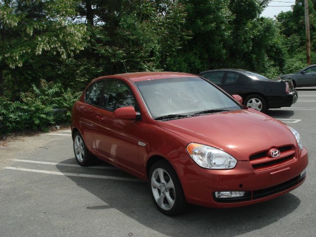 2009 Hyundai Accent LS LOW Milesfactory Warranty Sedan