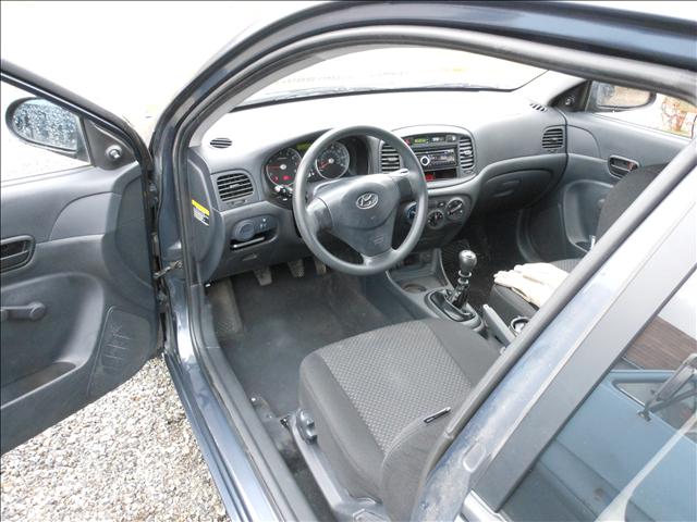 2009 Hyundai Accent XLS