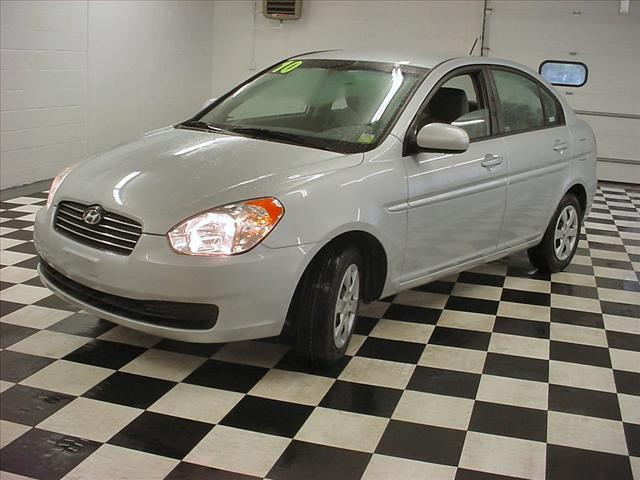 2010 Hyundai Accent FWD 4dr Sport