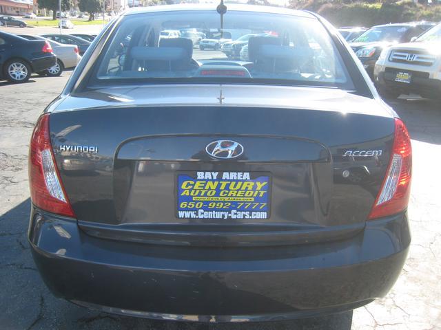 2010 Hyundai Accent FWD 4dr Sport