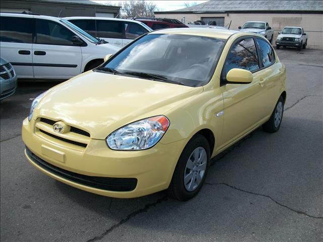 2010 Hyundai Accent XLS