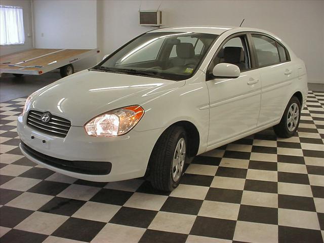 2010 Hyundai Accent FWD 4dr Sport