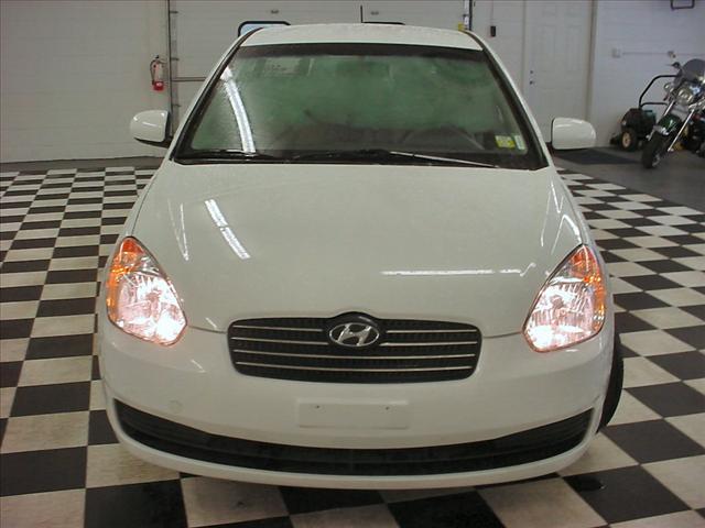 2010 Hyundai Accent FWD 4dr Sport
