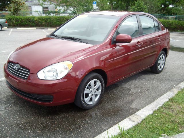 2010 Hyundai Accent FWD 4dr Sport